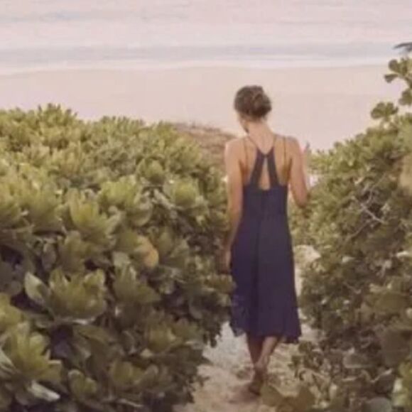 (BOGO FREE) {Anthropologie} HD in Paris Harbor jumpsuit sz 6 P - Picture 2 of 6